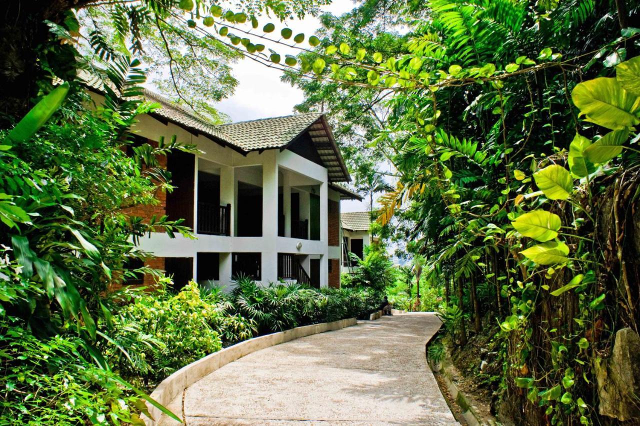 Mines Beach Resort Hotel Seri Kembangan Exterior foto