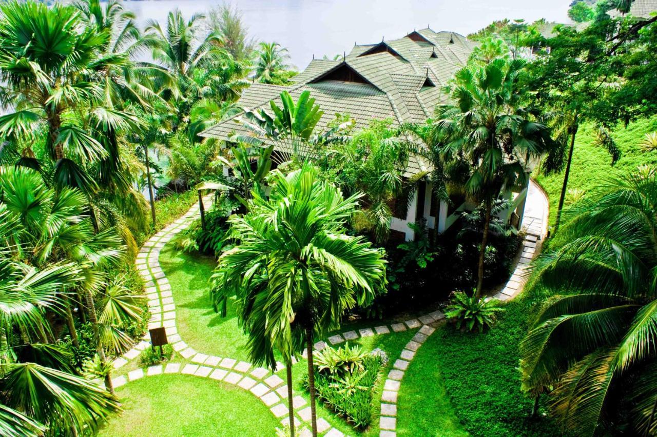 Mines Beach Resort Hotel Seri Kembangan Exterior foto