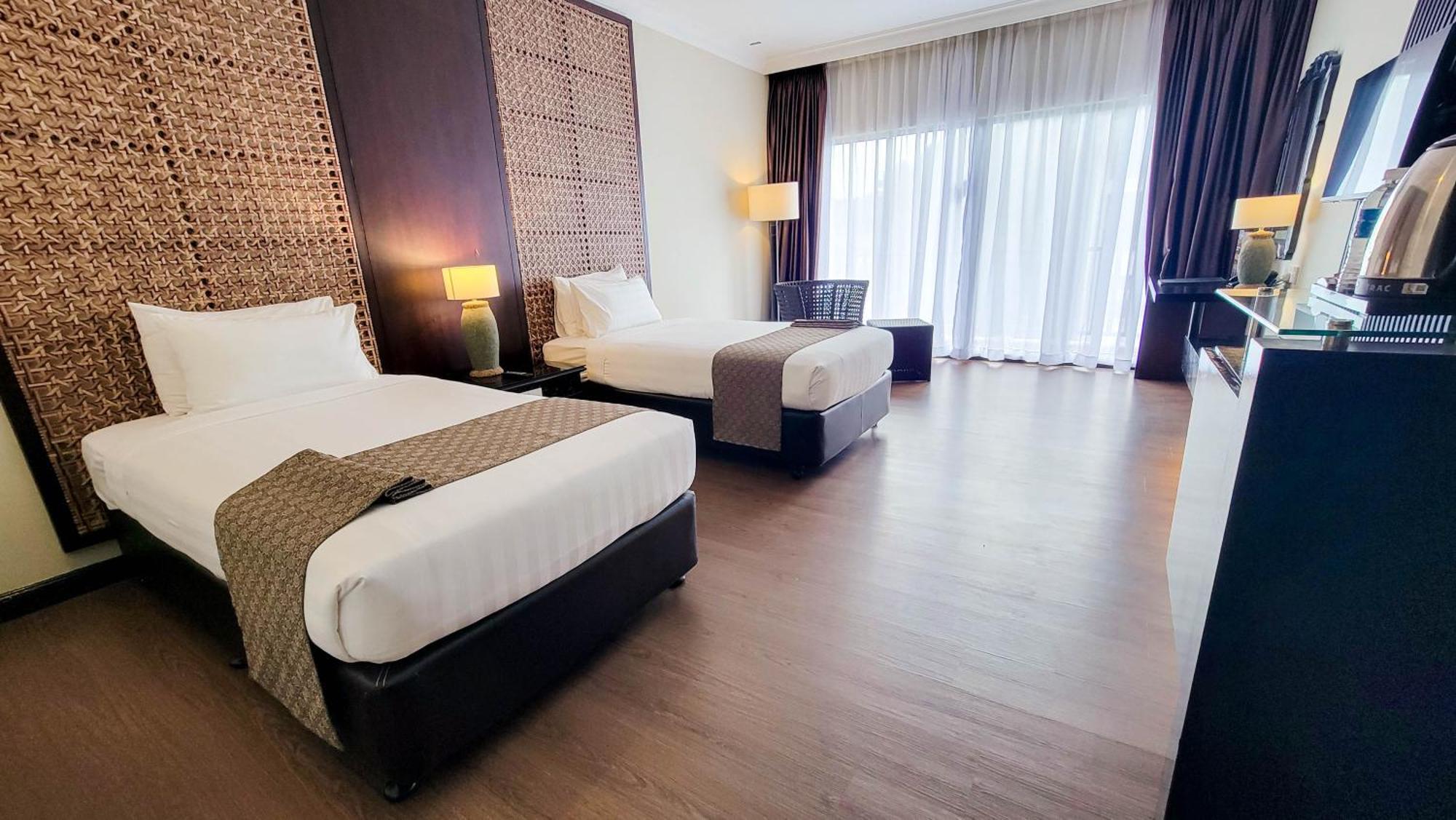 Mines Beach Resort Hotel Seri Kembangan Exterior foto